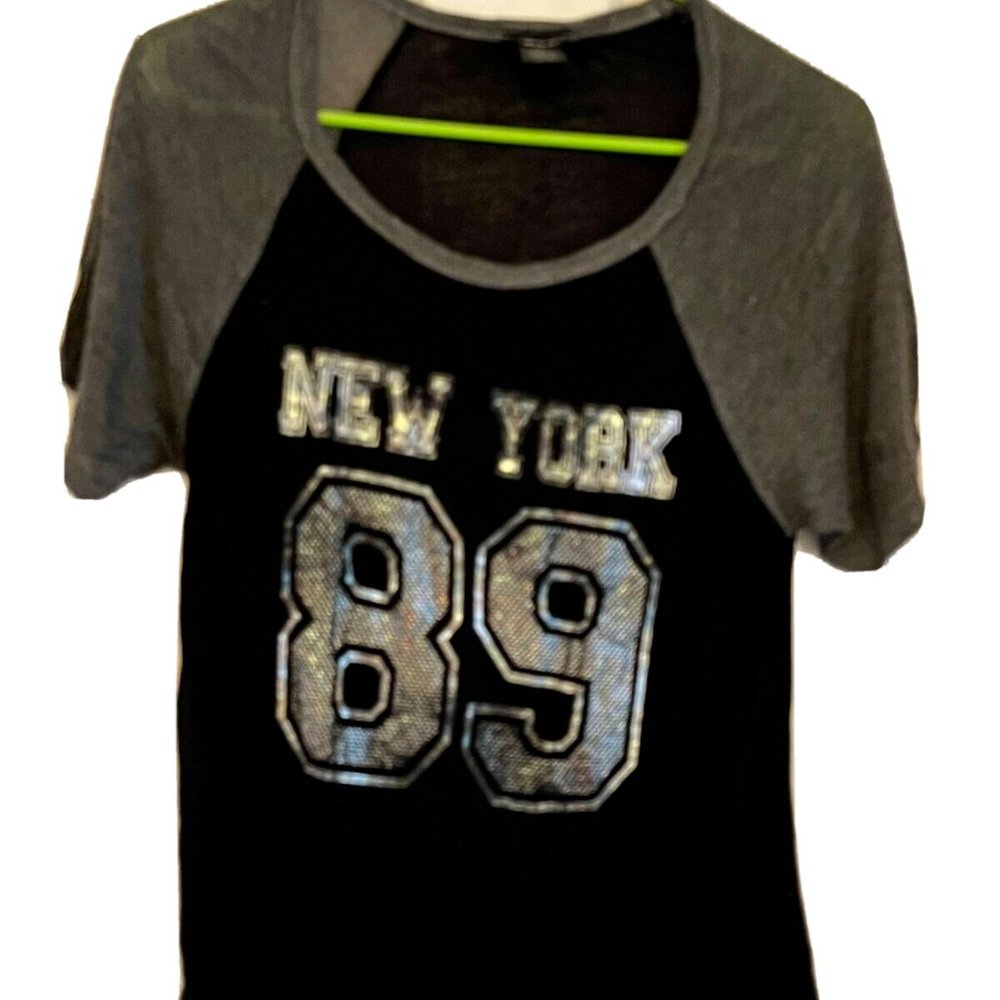 Rue 21 Black & Gray Jersey Style Short Sleeve Top Women’s XS